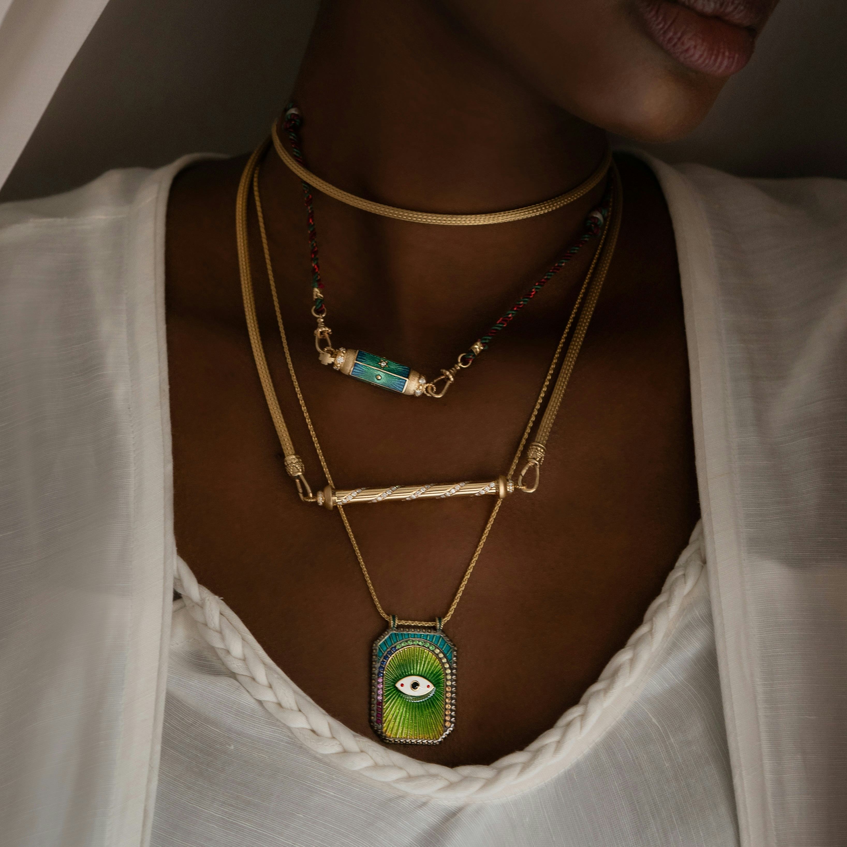 ALL EYES ON YOU: This Ramadan, embrace intricate jewels with a bright pop of color to go perfectly with your kaftans. Tap the link in bio to explore our carefully curated edit for the season, only at #AUBADEJEWELRY.